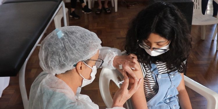Pouso Alegre inicia cadastro de crianças entre 5 a 8 anos para vacinação contra covid