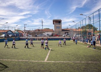 Prefeitura oferece aulas gratuitas de futebol e ginástica no Bairro São Cristóvão