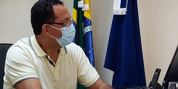 Reverendo Dionísio inicia os trabalhos como Presidente do Legislativo