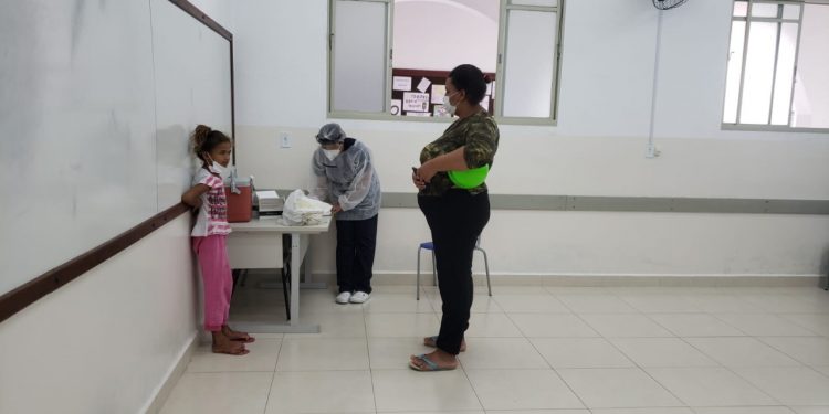 Cinco famílias deixam o abrigo temporário oferecido pela Prefeitura