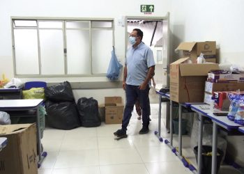 Presidente da Câmara visita abrigo onde estão famílias atingidas pelas chuvas