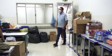 Presidente da Câmara visita abrigo onde estão famílias atingidas pelas chuvas