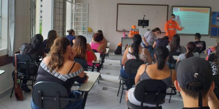 Prefeitura realiza curso visando segurança dos alunos do município