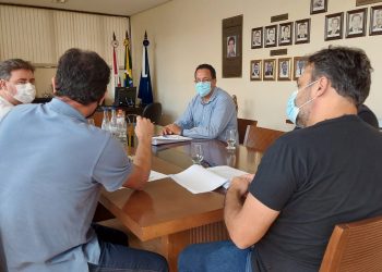 Reunião discute anteprojeto de matéria que deve atualizar código de obras no município