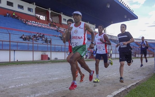Prefeitura realiza Festival Adulto de Atletismo no Manduzão