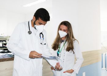 HCSL alerta para ação rápida que salva vidas de pacientes com AVC