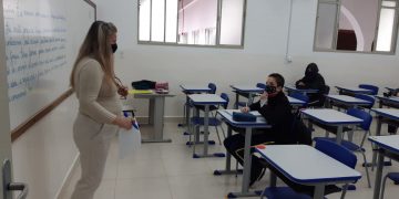 Prefeitura programa início do ano letivo 100% presencial para o dia 7 de fevereiro