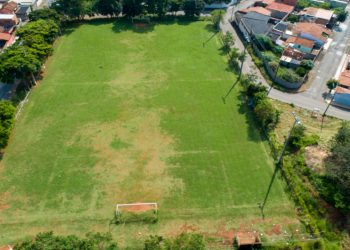 Três campos de futebol do município irão receber investimentos para reforma