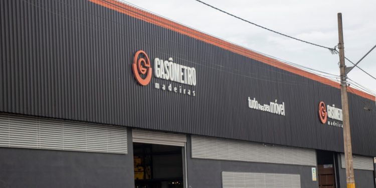 Prefeitura anuncia novo Centro de Distribuição que irá gerar 122 empregos