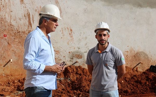 Pilares estruturais do novo Hospital Oncológico são instalados