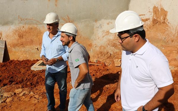 Pilares estruturais do novo Hospital Oncológico são instalados