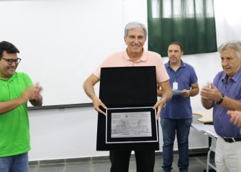 Conselho Diretor da FUVS rende homenagem ao ex-prefeito Rafael Simões