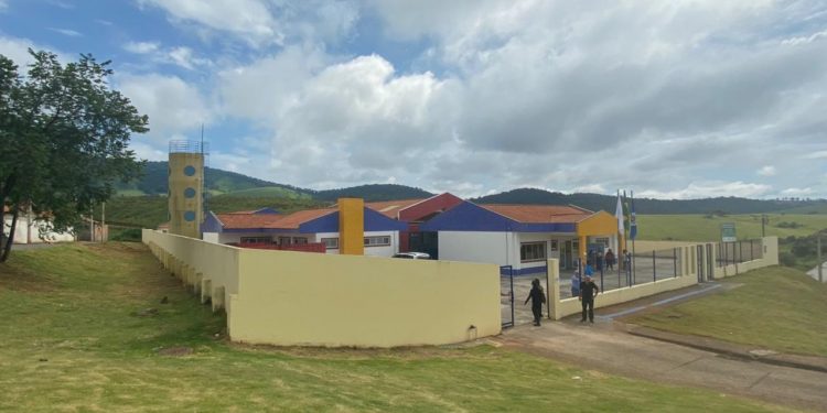 Prefeitura entrega obras da Creche do Jardim Redentor finalizadas