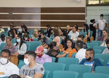 Conectando Talentos 128 passam por entrevistas de emprego