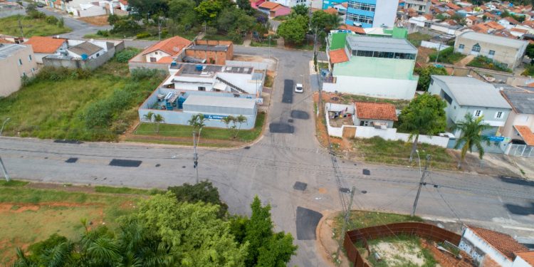 Bairro Morumbi recebe obras de pavimentação