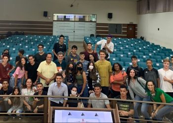 Escola do Legislativo recebe alunos do Ensino Médio para Lançamento do PJ