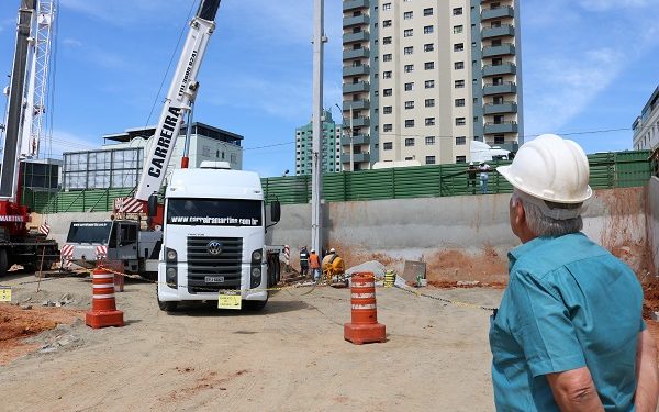Pilares estruturais do novo Hospital Oncológico são instalados