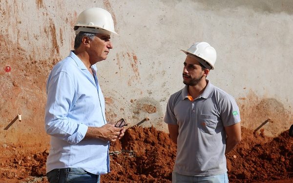 Pilares estruturais do novo Hospital Oncológico são instalados