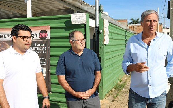 Pilares estruturais do novo Hospital Oncológico são instalados