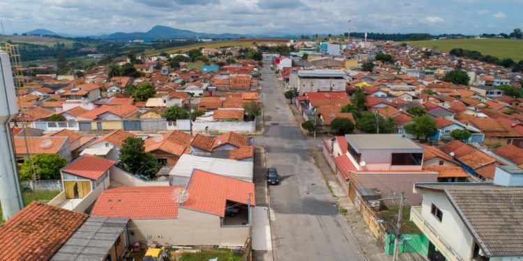 Bairro Morumbi recebe obras de pavimentação