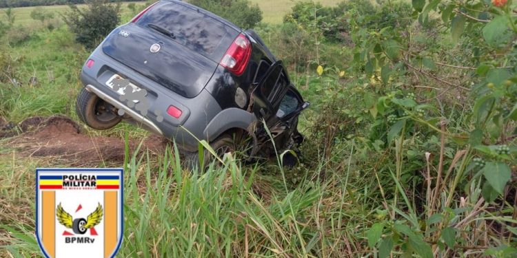 Em Pouso Alegre acidente deixa seis feridos após forte batida entre dois carros na MG-290