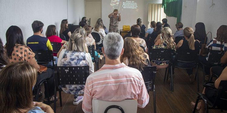 Prefeitura busca recuperar ensino das escolas após as consequências da pandemia