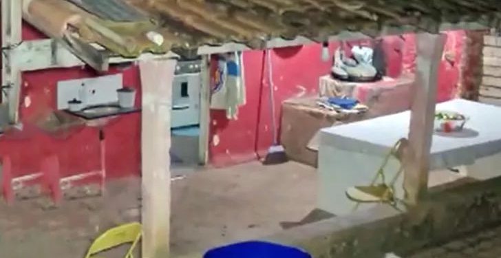 Homem e cachorro são baleados em Passos durante assalto