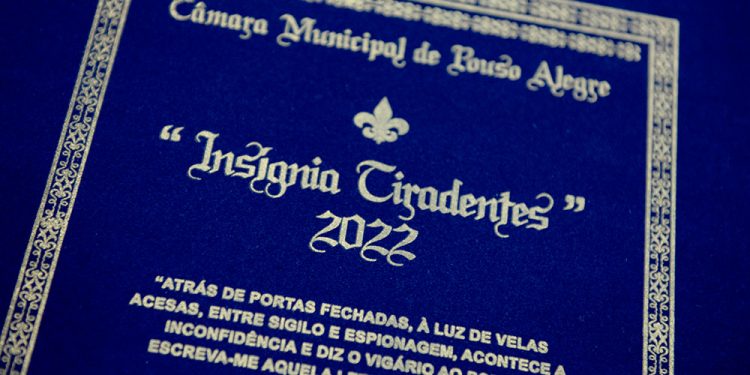 Câmara de Pouso Alegre entrega Título de Insígnia Tiradentes para 17 personalidades