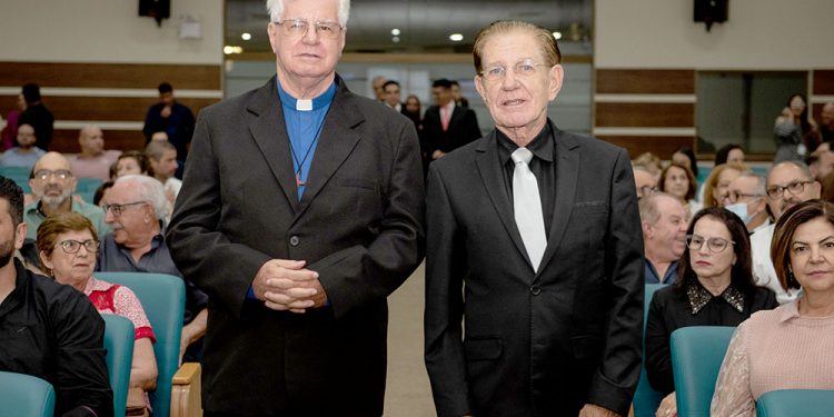 Câmara de Pouso Alegre entrega Título de Insígnia Tiradentes para 17 personalidades