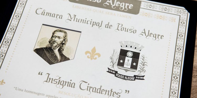 Câmara de Pouso Alegre entrega Título de Insígnia Tiradentes para 17 personalidades