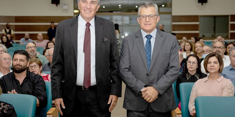 Câmara de Pouso Alegre entrega Título de Insígnia Tiradentes para 17 personalidades