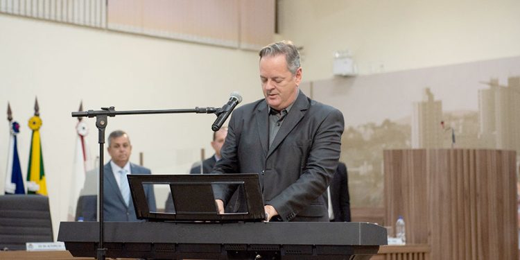 Câmara de Pouso Alegre entrega Título de Insígnia Tiradentes para 17 personalidades