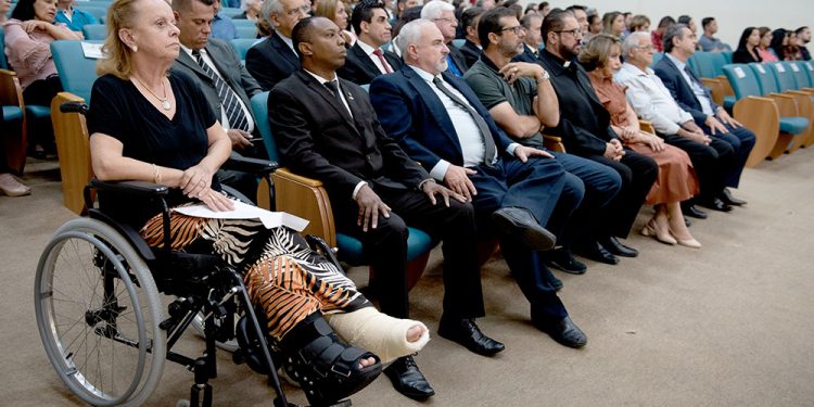 Câmara de Pouso Alegre entrega Título de Insígnia Tiradentes para 17 personalidades