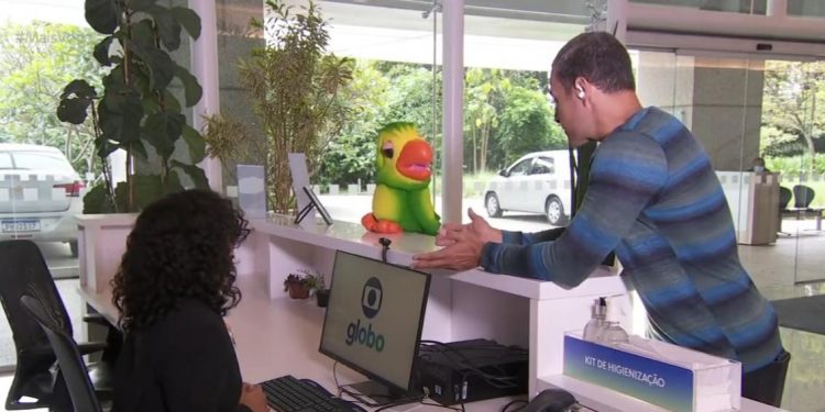 Suposto ‘Filho’ do Louro José aparece na Globo e emociona Ana Maria no “Mais Você”