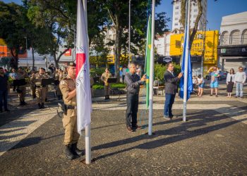 Prefeitura realiza ato cívico em homenagem ao Dia de Tiradentes