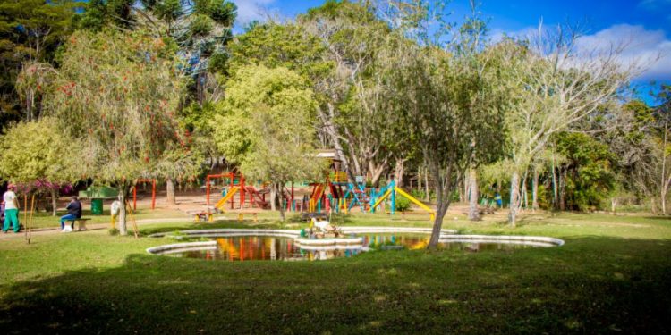 Prefeitura adia evento no parque municipal devido à previsão de chuvas para o final de semana