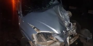 Homem alcoolizado bate caminhonete e é preso na BR-459