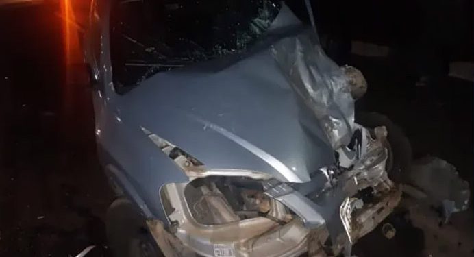 Homem alcoolizado bate caminhonete e é preso na BR-459