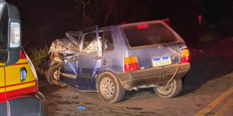 Em Soledade de Minas Homem morre após bater carro de frente com outro veículo