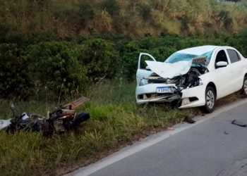Funcionários de Hospital morrem após batida entre moto e carro na BR-146, em Guaxupé/MG