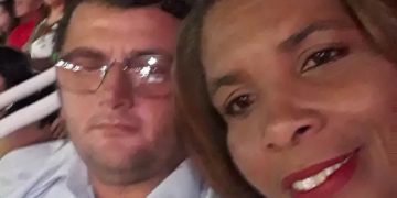 Casal morre asfixiado ao colocar churrasqueira no quarto para se esquentarem