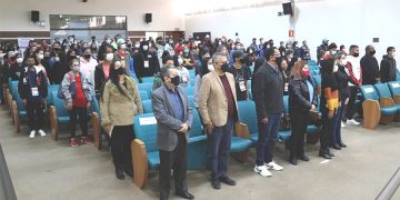 Conectando Talentos capacita 220 jovens aprendizes para entrevistas de emprego