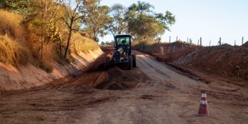 Obras da estrada do Cristal seguem em ritmo avançado