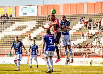 Pouso Alegre F. C. vence e assume liderança do Grupo 6