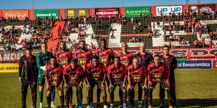 Pouso Alegre F. C. vence e assume liderança do Grupo 6