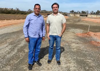 Presidente da Câmara de Pouso Alegre visita obras da Avenida Faisqueira