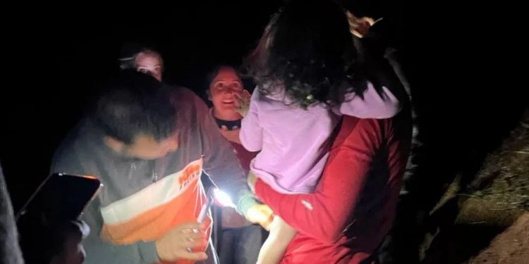 Menina que desapareceu enquanto pais trabalhavam na apanha de café foi encontrada