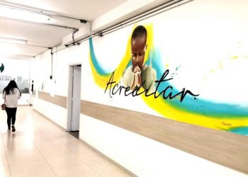 Artista plástico Prado Neto produz mural para Hospital das Clínicas Samuel Libânio