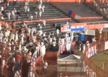 Jogo em Pouso Alegre termina com confusão e Polícia Militar usa a força contra paranistas