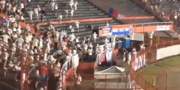 Jogo em Pouso Alegre termina com confusão e Polícia Militar usa a força contra paranistas